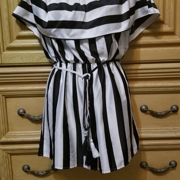 Black and white romper NWOT - Picture 4 of 4